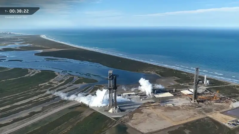Nicki Minaj hào hứng xuất hiện tại bãi phóng SpaceX
