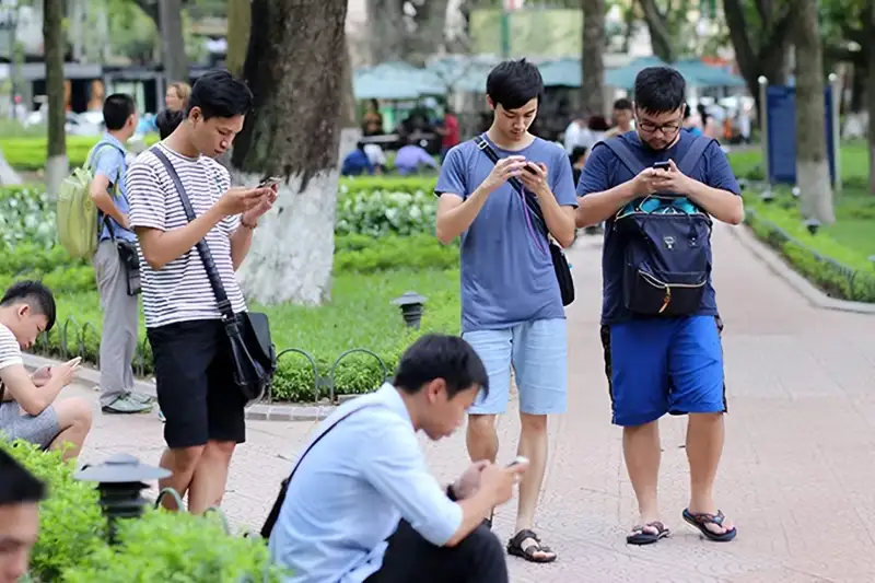 "Giang hồ mạng" tái diễn: Thách thức "sức đề kháng số" của giới trẻ