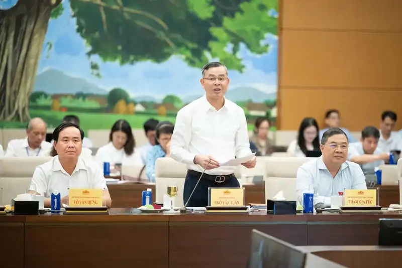 Bộ trưởng Bộ Tài chính Ngô Văn Tuấn