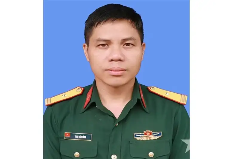 Hưng Yên: Thiếu tá quân đội hy sinh khi cứu người, Bí thư Tỉnh ủy thăm hỏi gia đình