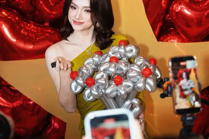 Hương Giang gây 'bão' truyền thông Thái Lan: Ứng viên số 1 cho vương miện MGI All Stars 2026