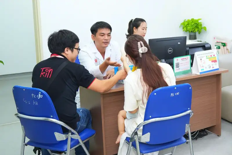 Lỗ Tiểu Thấp Ở Trẻ Nam: Không Chỉ Là Vấn Đề Thẩm Mỹ Mà Còn Ảnh Hưởng Sâu Sắc Đến Cuộc Sống