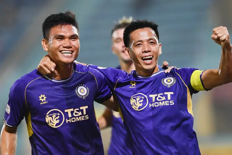 Đỗ Hoàng Hên Bùng Nổ, CLB Hà Nội Bay Cao Tại V-League 2025-2026: Lật Đổ Nam Định, Hướng Tới Ngôi Vương?