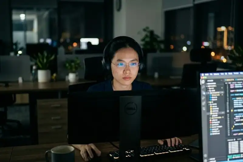 Màn hình điện tử có thực sự tàn phá đôi mắt của bạn vĩnh viễn?