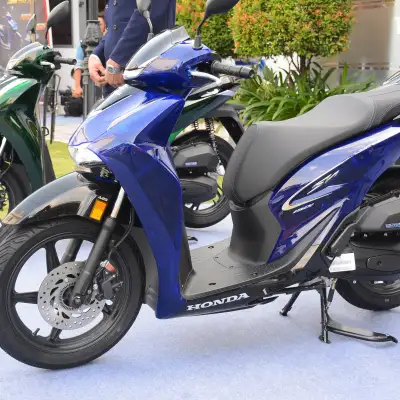 Honda SH150i Vetro Blue: Phiên Bản Giới Hạn Đặc Sắc 'Made in Italy'