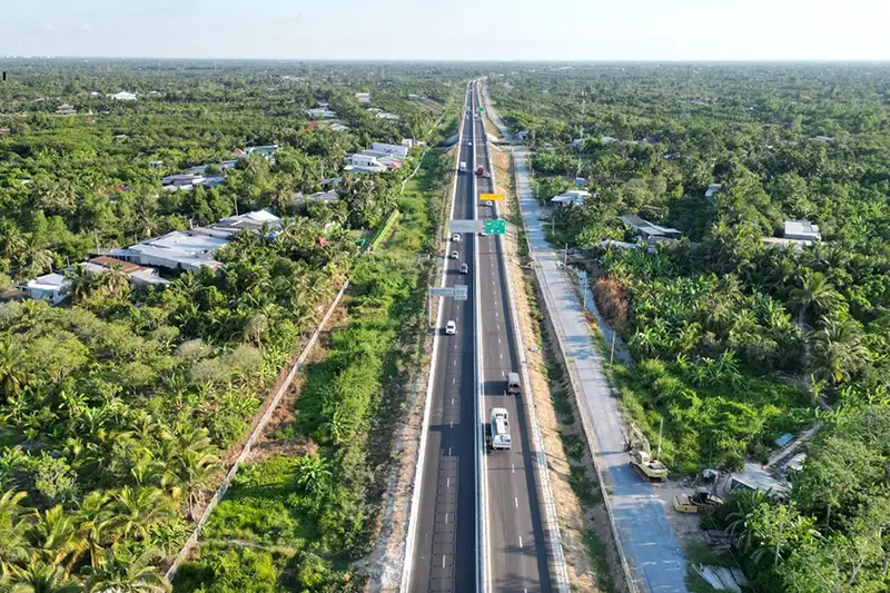 ĐBSCL cân nhắc cao tốc trên cao: Giải pháp cho địa chất yếu và biến đổi khí hậu?