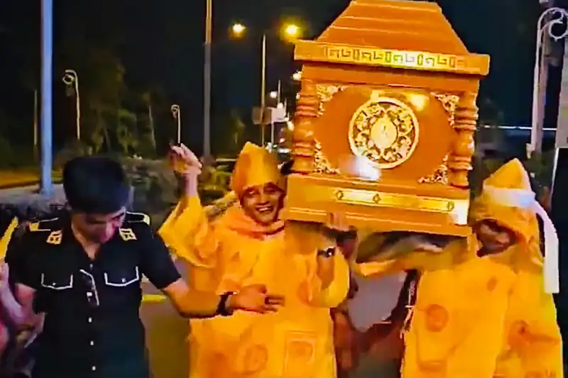 Khiêng quan tài nhảy múa giữa phố: Từ trò đùa 'chơi trội' đến lằn ranh tù tội