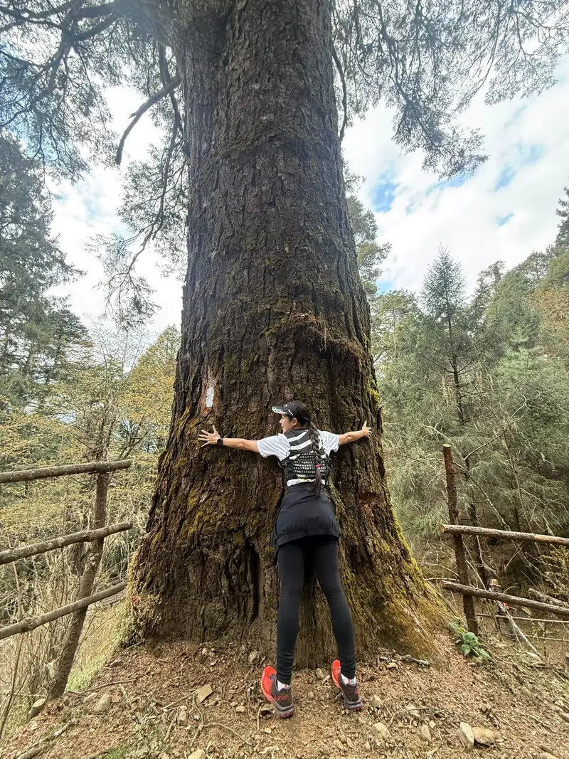 Thuỷ Top trekking giữa thiên nhiên hoang sơ