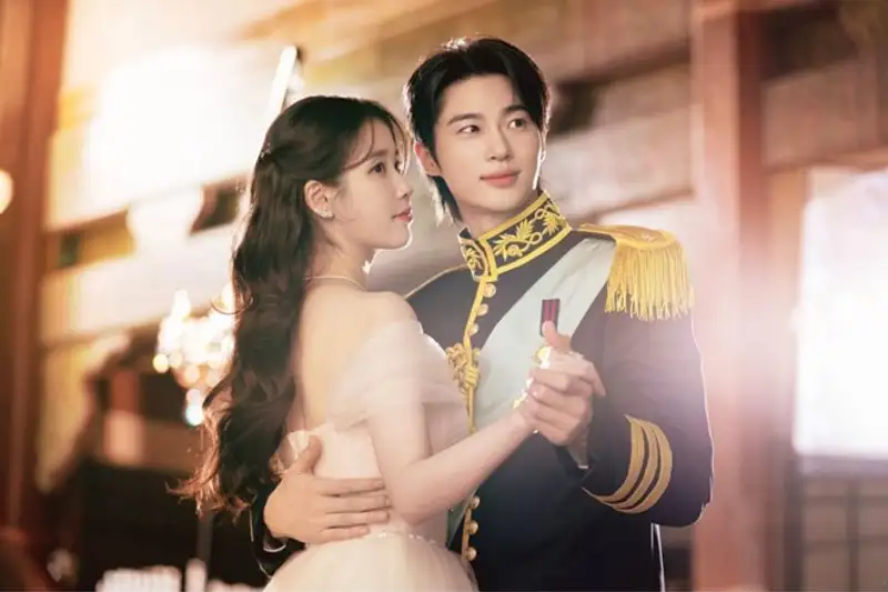 Nữ diễn viên gánh chịu áp lực lớn từ bộ phim Perfect Crown trước khi tin đồn nổ ra