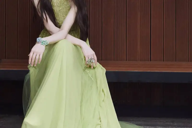 Điền Hi Vi: Từ 'Tiên Nữ Mùa Xuân' Đến Thị Hậu Toàn Cầu, Nhan Sắc Và Diễn Xuất Gây Chấn Động Châu Á