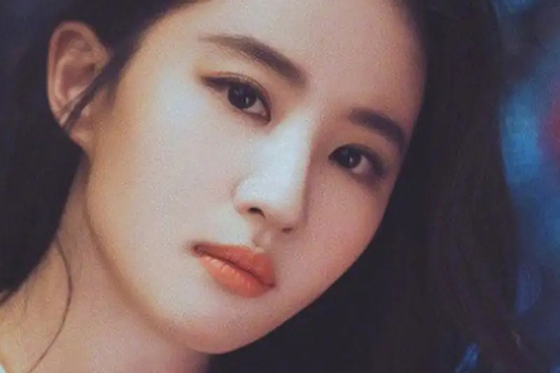Mắt Phượng Mày Ngài: Giải Mã Nét Đẹp 'Quý Tướng' Và Ảnh Hưởng Văn Hóa Phương Đông