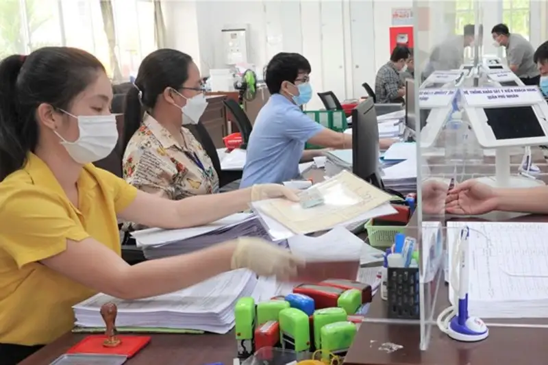 Cải Cách Tiền Lương: Công Chức, Viên Chức Sẽ Hưởng Lương Cơ Sở Mới 2,53 Triệu Đồng/Tháng Cùng Chế Độ Thưởng Rõ Ràng Từ 2026