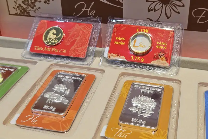 Giá bạc hôm nay bất ngờ phục hồi mạnh mẽ, tiến sát mốc 3 triệu đồng/lượng