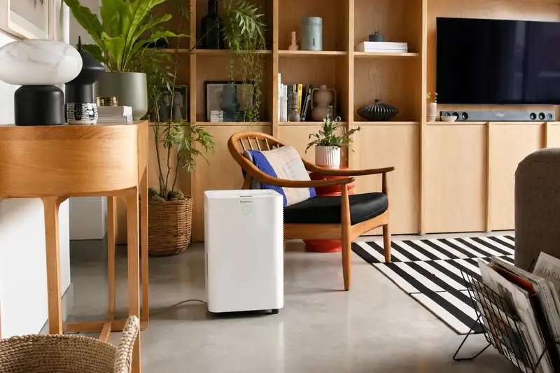 Máy hút ẩm chạy cả ngày vẫn ướt: Vì sao và cách khắc phục hiệu quả