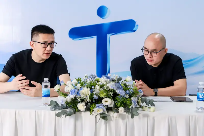 Máy Lau Sàn Khô Ướt: Xu Hướng Mới Có Thể Vượt Máy Hút Bụi Truyền Thống?