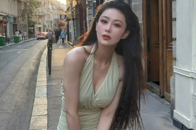 Trương Hinh Dư tuổi 39: Vóc dáng săn chắc và bí quyết 'Lý Mạc Sầu' giữ vững vị thế