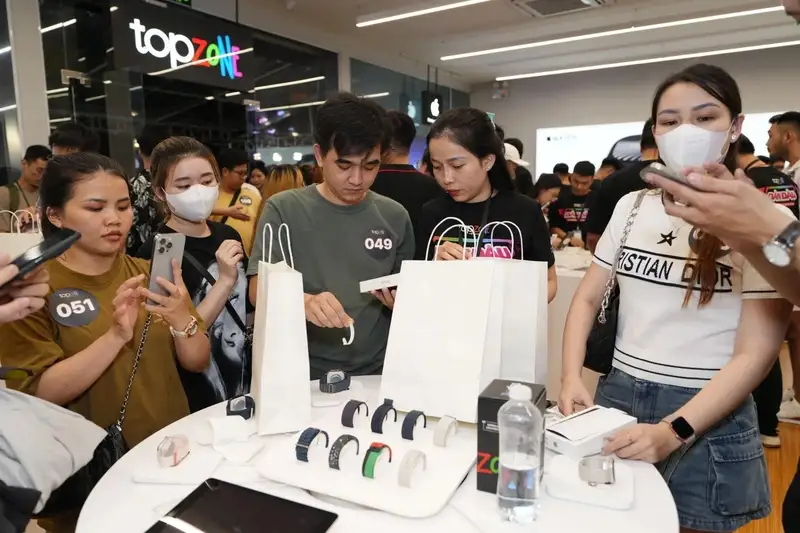 Người Việt đổ xô đặt iPhone 18 Pro: Đại lý thu hàng trăm tỷ đồng tiền cọc trong ngày đầu