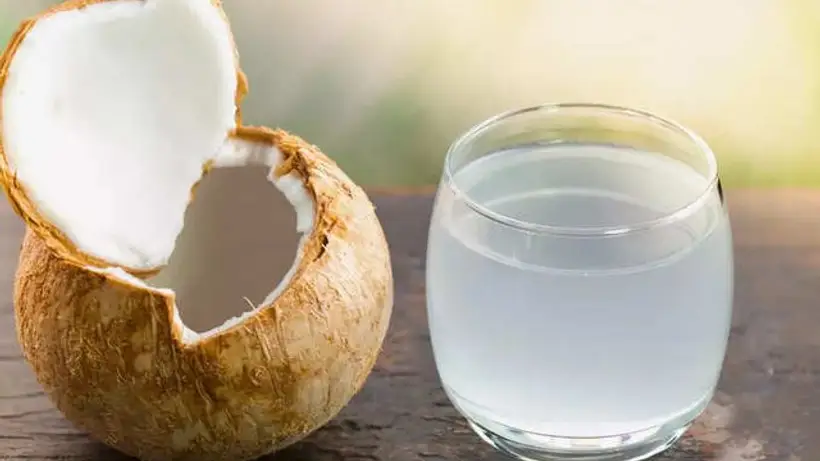 Nước Dừa: 'Kem Chống Nắng Tự Nhiên' Giữa Mùa Hè Oi Bức, Giải Pháp Toàn Diện Cho Làn Da và Sức Khỏe