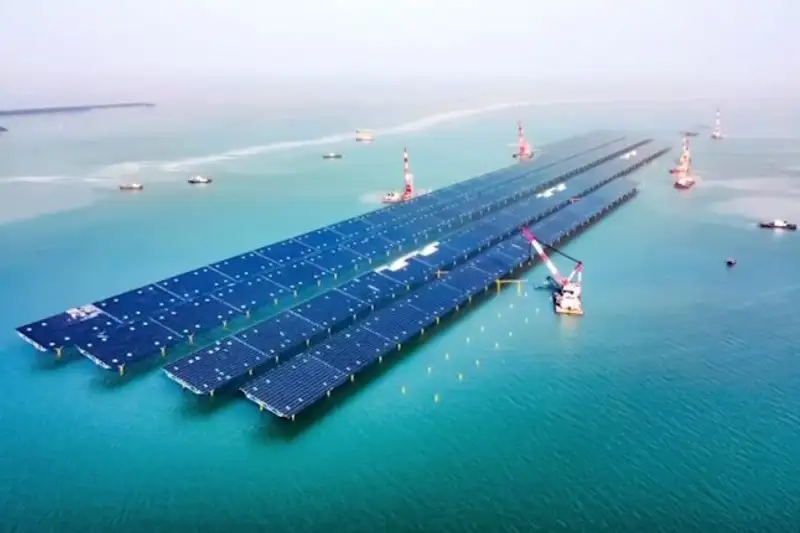 Trung Quốc xây siêu dự án điện mặt trời ngoài khơi 1 GW, kết hợp nuôi cá