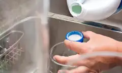 Ngộ độc Nước Tẩy Trùng 84: Mẹ 35 Tuổi Viêm Phổi Cấp Vì Sai Lầm Dọn Nhà
