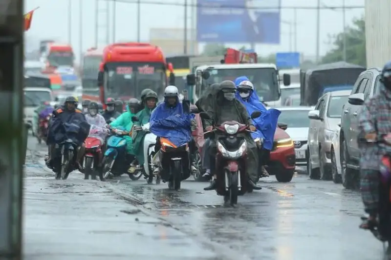 Miền Bắc đối mặt đợt mưa lớn liên tiếp 3 ngày: Nguy cơ lũ quét, sạt lở đất cao