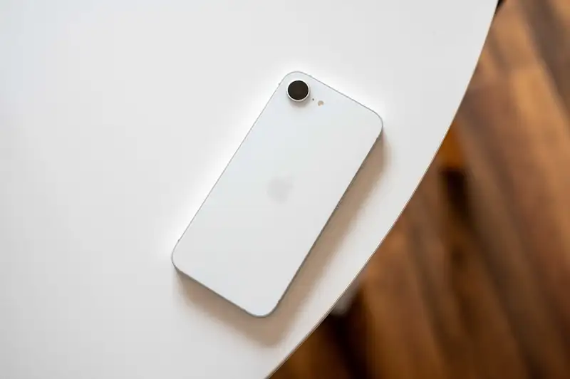 iPhone 16e hạ giá mạnh tại thị trường Việt Nam
