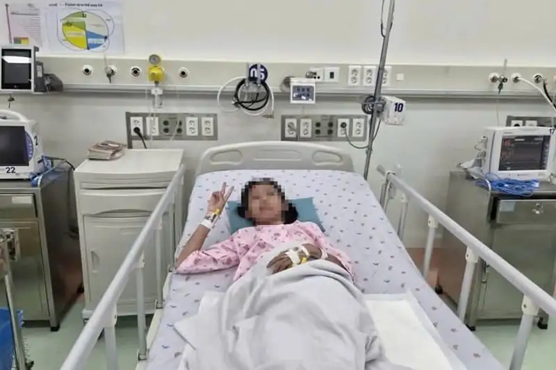 Bé gái 11 tuổi thoát 'án tử' viêm cơ tim tối cấp nhờ ECMO: Cảnh báo dấu hiệu bệnh tim nguy hiểm ở