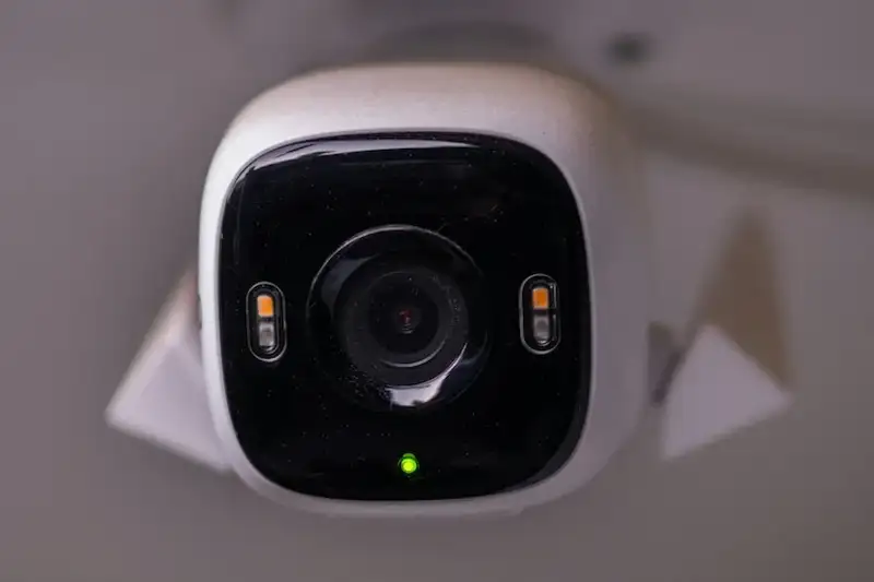 Cảnh báo khẩn cấp: Cách nhận biết camera an ninh gia đình bị xâm nhập và bảo vệ quyền riêng tư