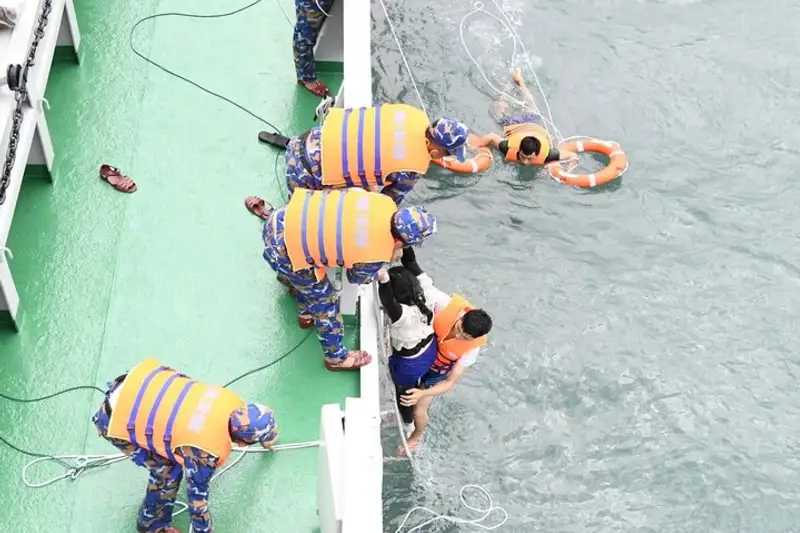 Chuyện sống sót thần kỳ của cô gái không biết bơi sau 8 giờ trôi dạt trên biển Đà Nẵng