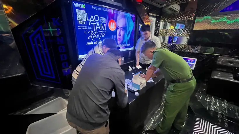 Công an Lâm Đồng: Rà soát bất ngờ quán karaoke Kingdom, 22 người âm tính ma túy